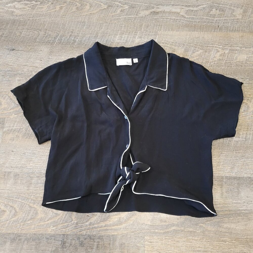 WILFRED FREE | Aritzia Tie Front Blouse Crop Top | Sz. S